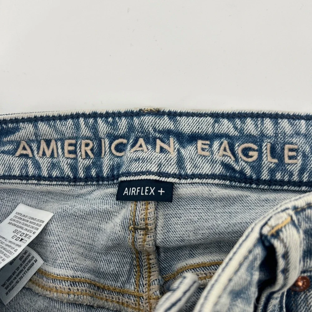 American Eagle Slim Straight Light Wash Denim Jeans Mens 31x32 Stretch Airflex+